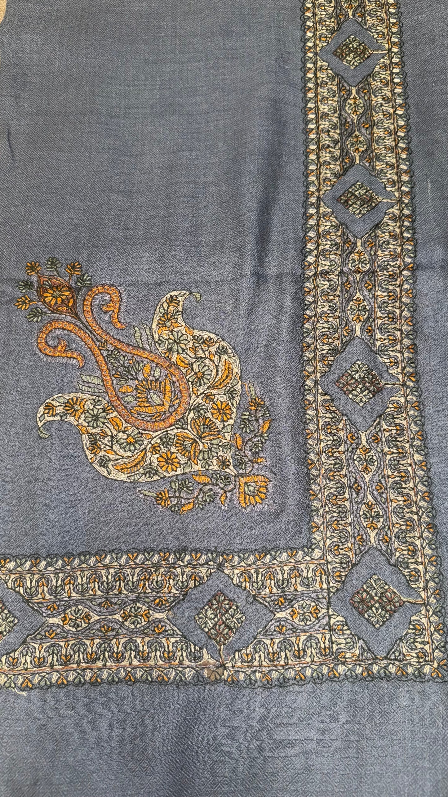 Dark Grey X Russet Stitched Yemeni Shemagh