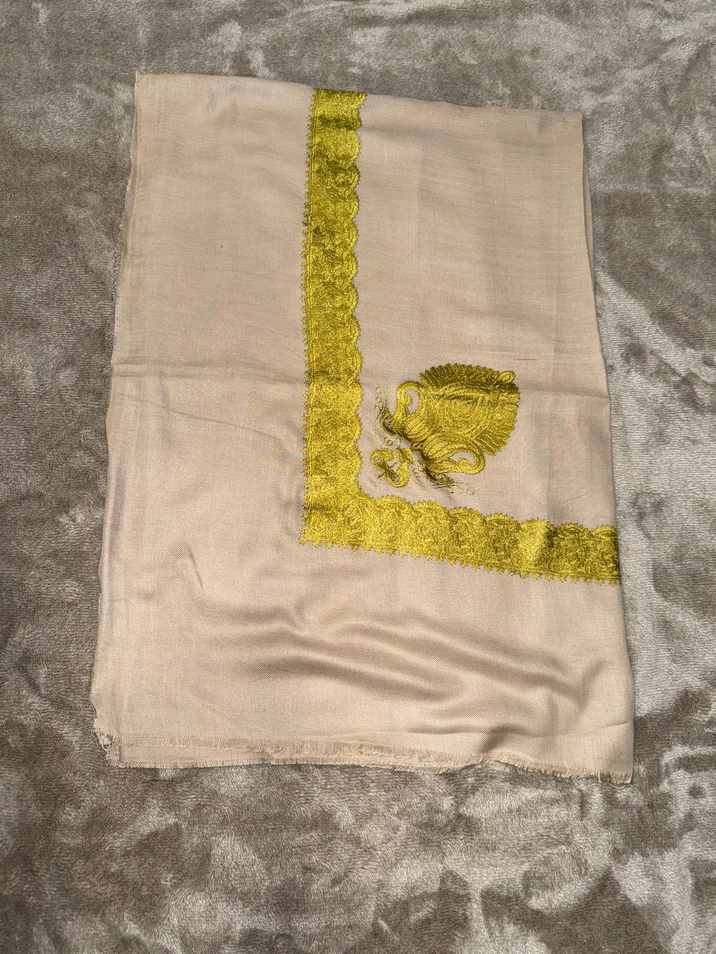 Beige X Gold Kufi Stitched Yemeni Shemagh