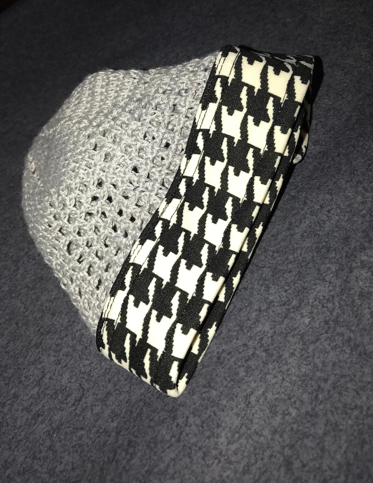 White X Black Maze Kufi