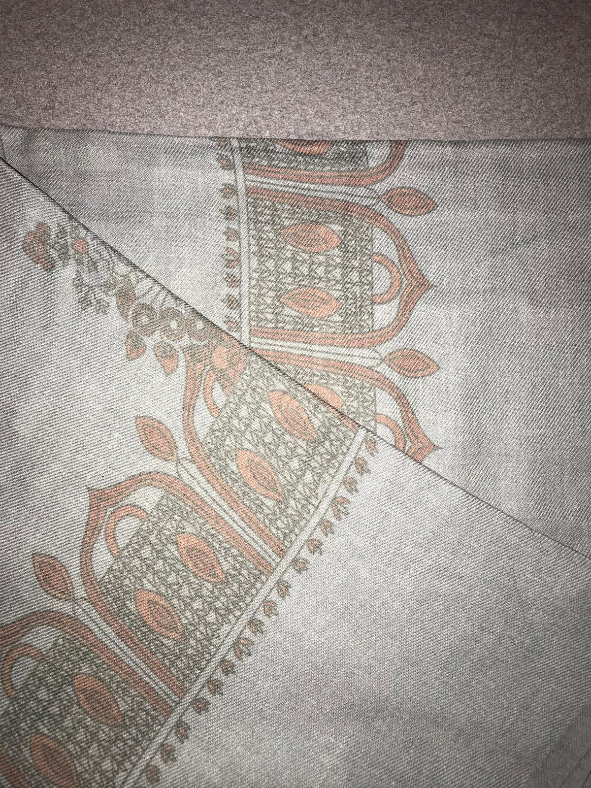 Grey ft Red x Green Printed Yemeni Imama