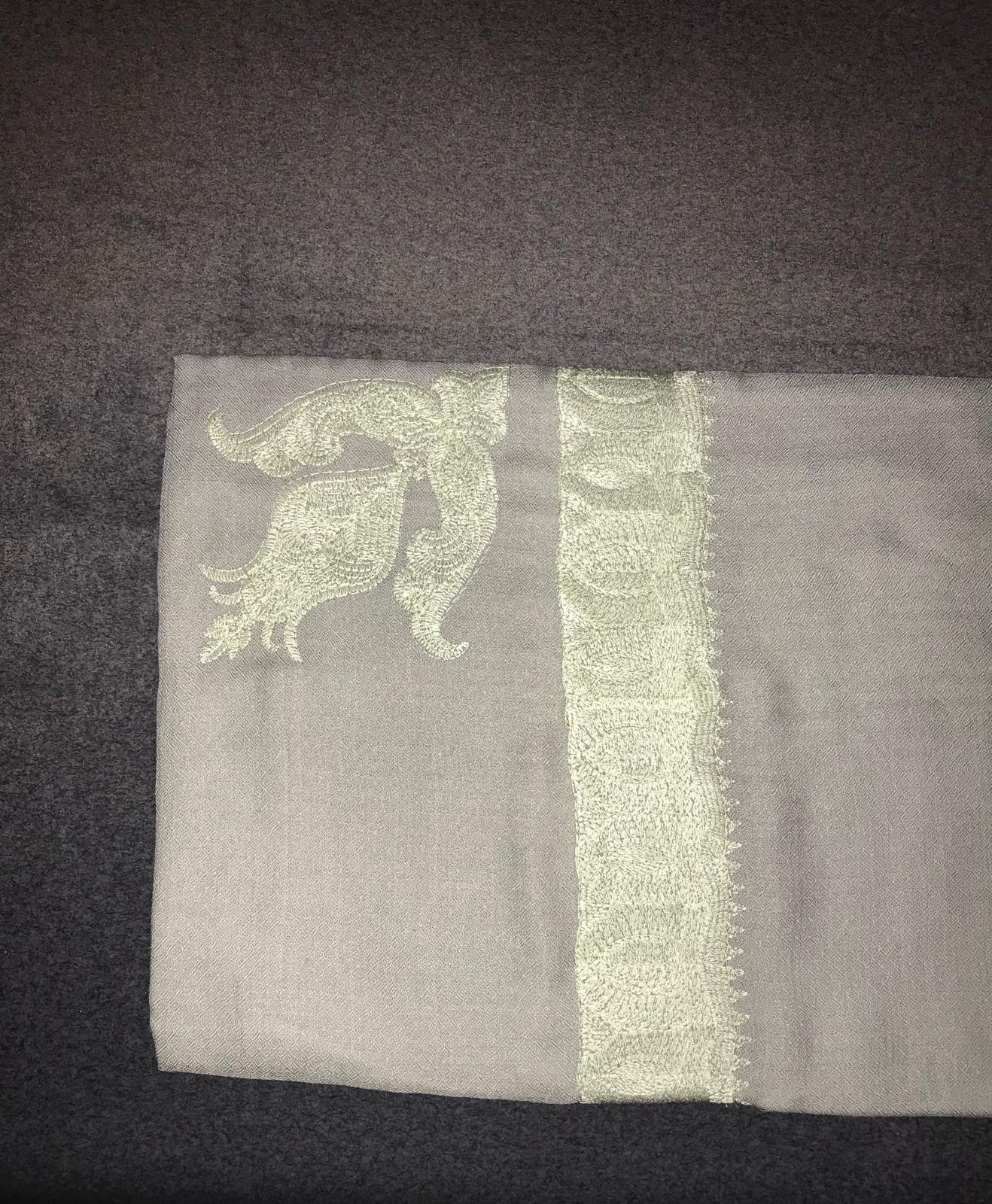 Light Grey X Off White Stitched Shemagh