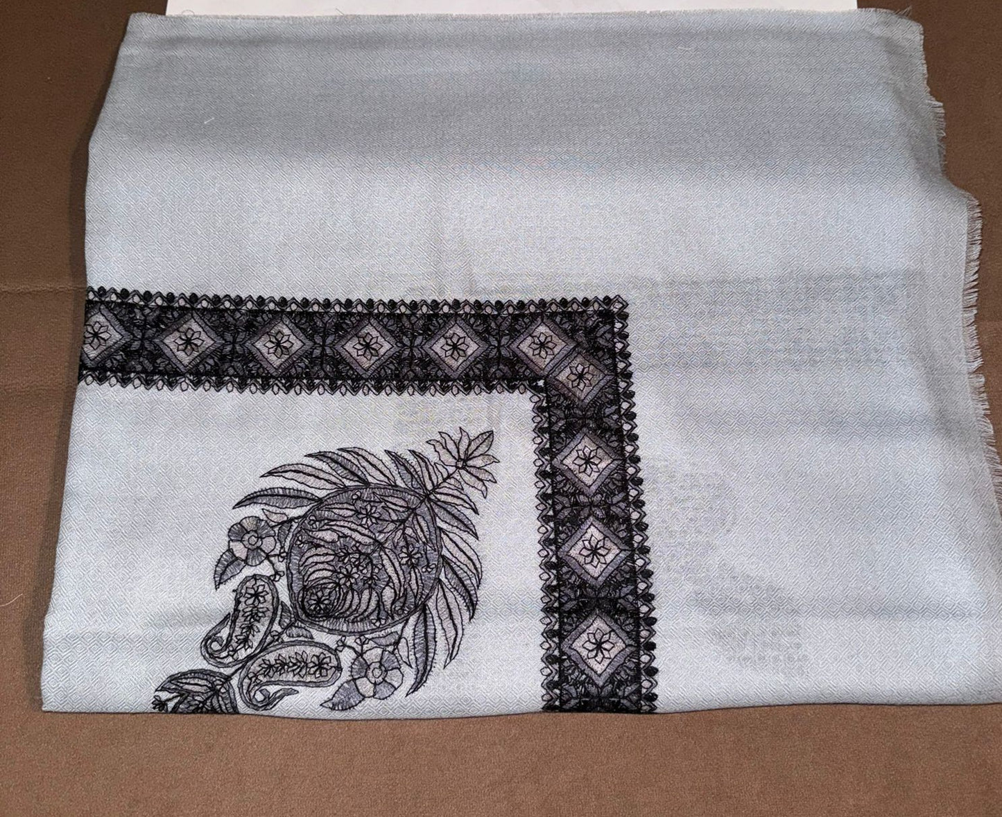 Light Grey X Black Stitched Yemeni Shemagh